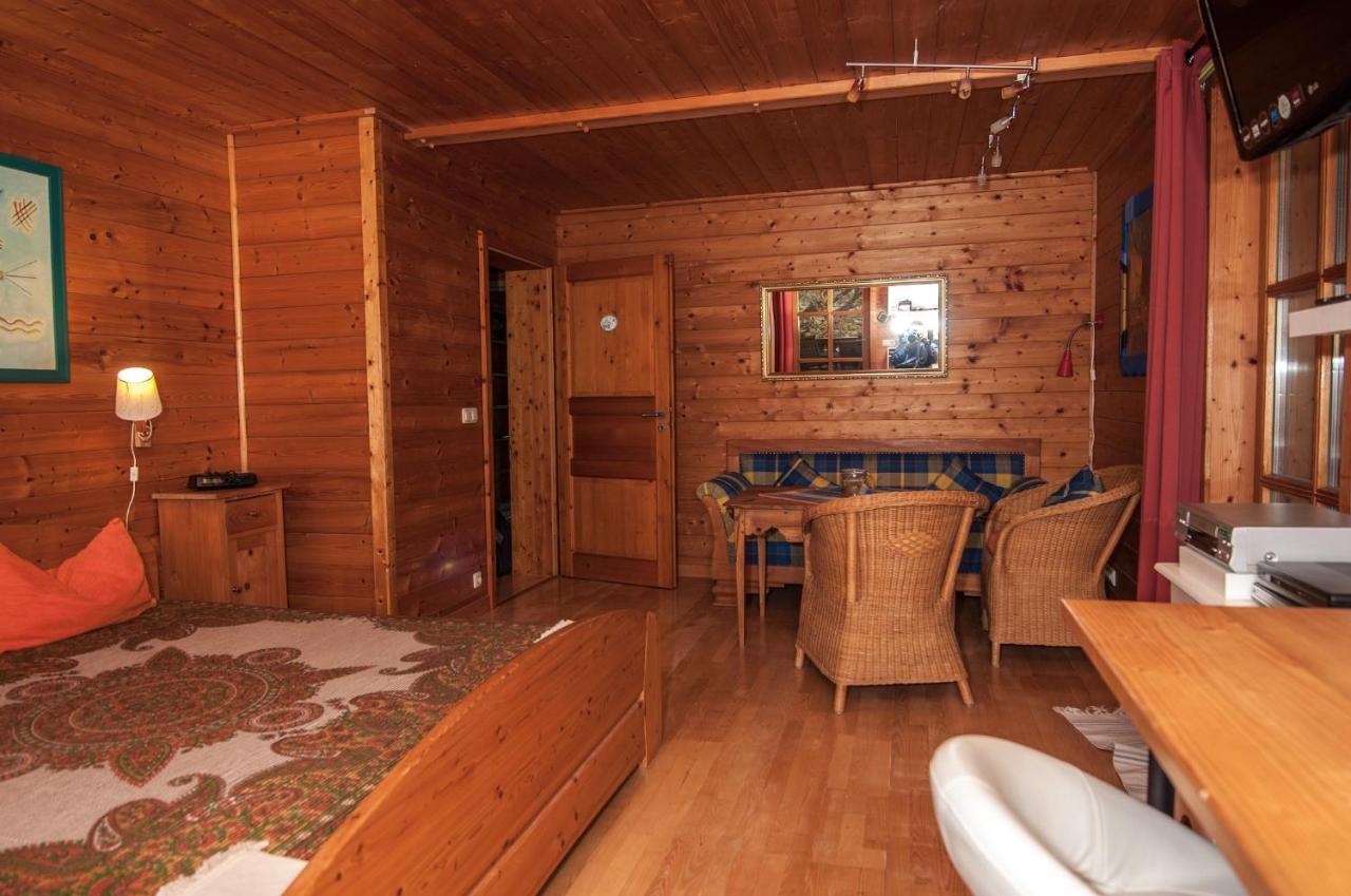 Ferienwohnung Sternschnuppe Chieming Dış mekan fotoğraf